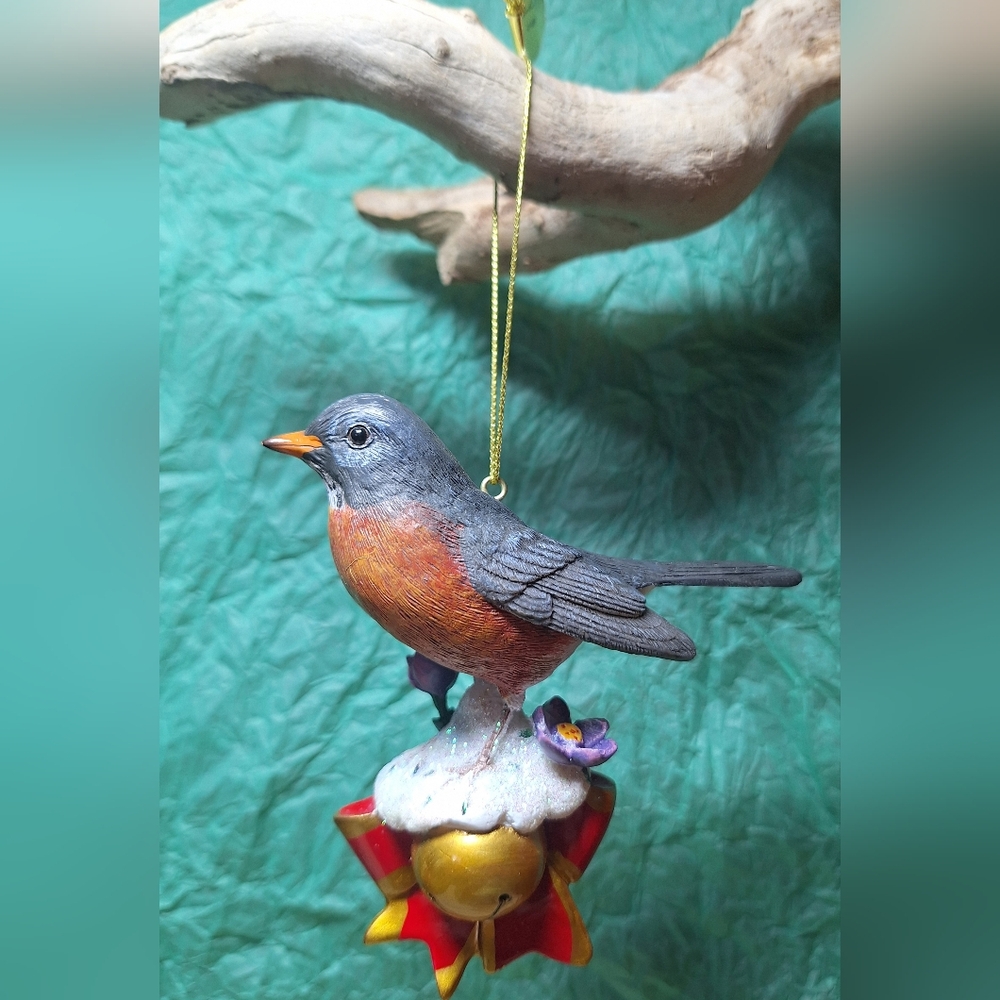 🪺THE DANBURY MINT Songbird Collection Robin